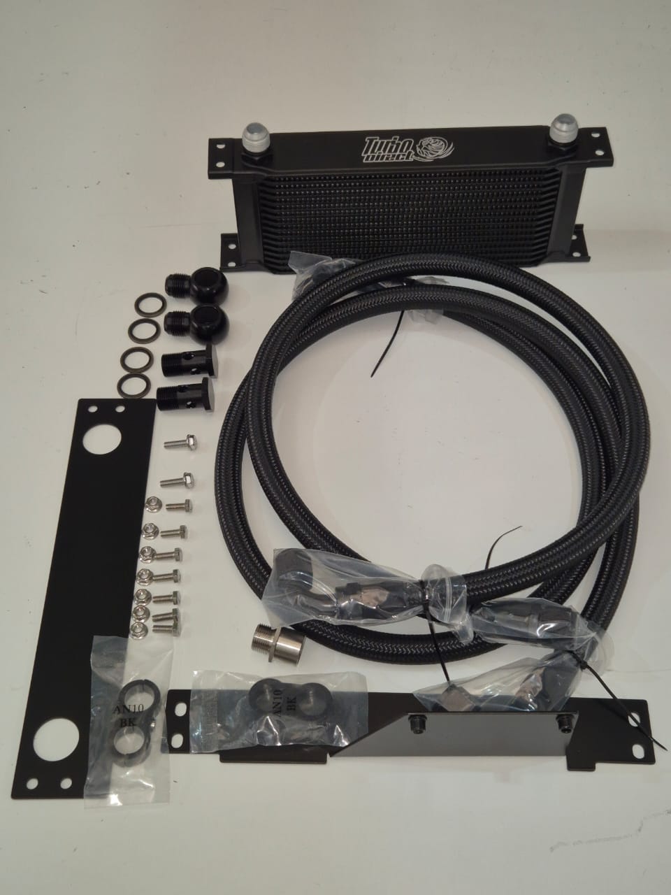 OILCOOLSUBARWRX Oil cooler kit Subaru AN10 16row bolt on